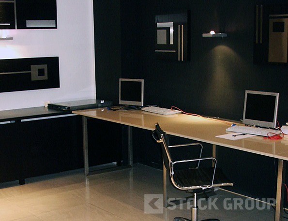 colocation - размещение серверов в ЦОД. Клиентская комната. Оснащение клиентской комнаты обеспечивает  посетителям М1 необходимый комфорт для работы с серверами